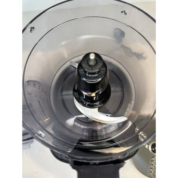 Cuisinart FP-8 Elemental 8-Cup Food Processor Black w/ Blades & Discs - Picture 6 of 10